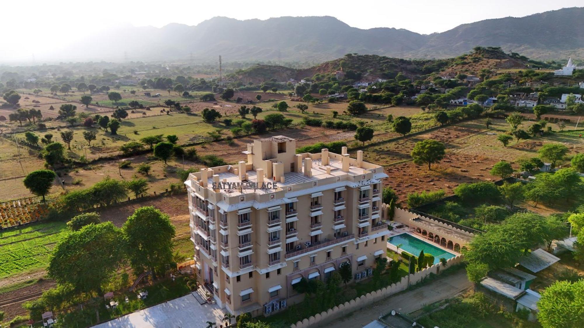 Satyam Palace Resort Pushkar Luaran gambar